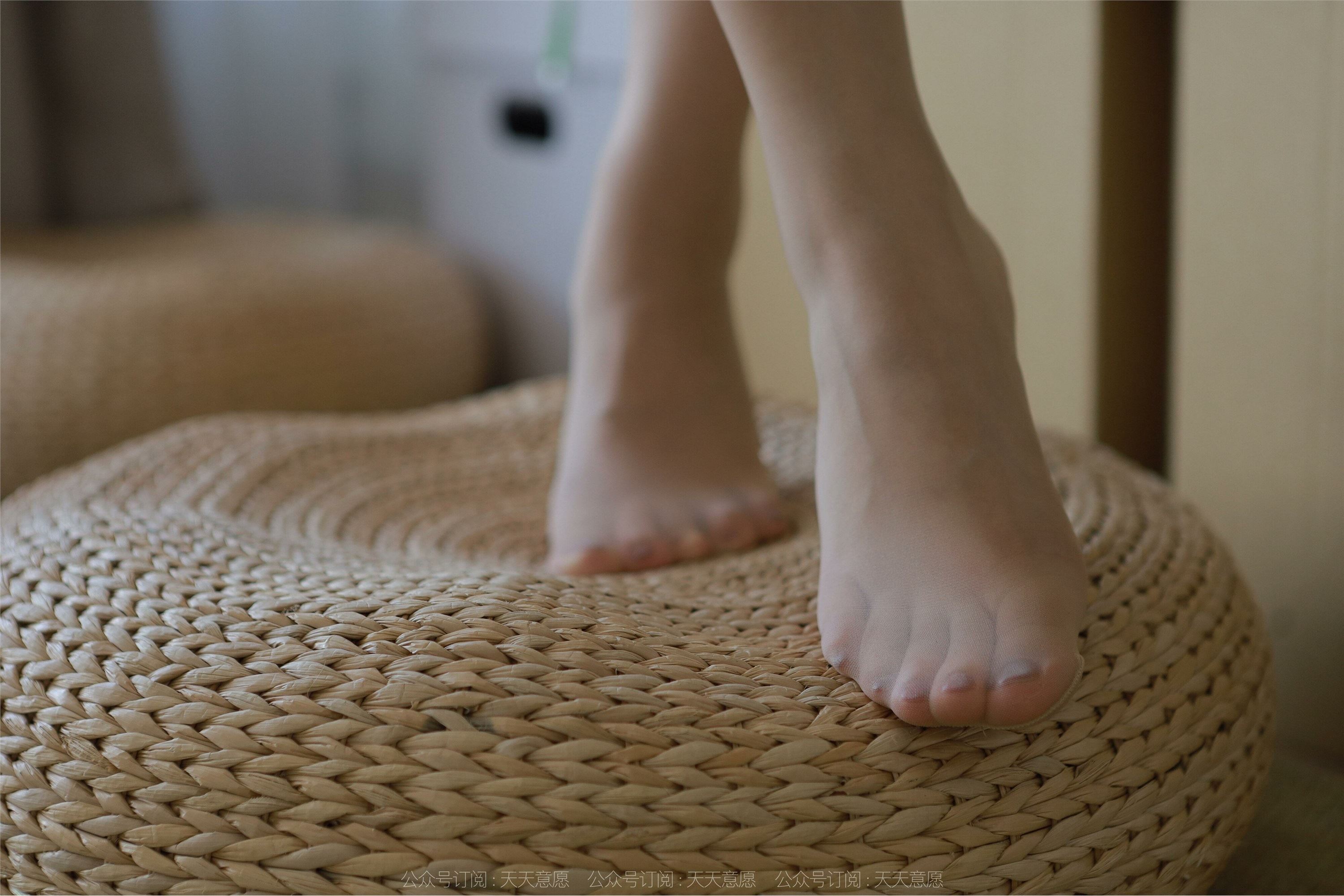 IESS异思趣向  2022.08.19 丝享家 1182：小婕《白色房间》